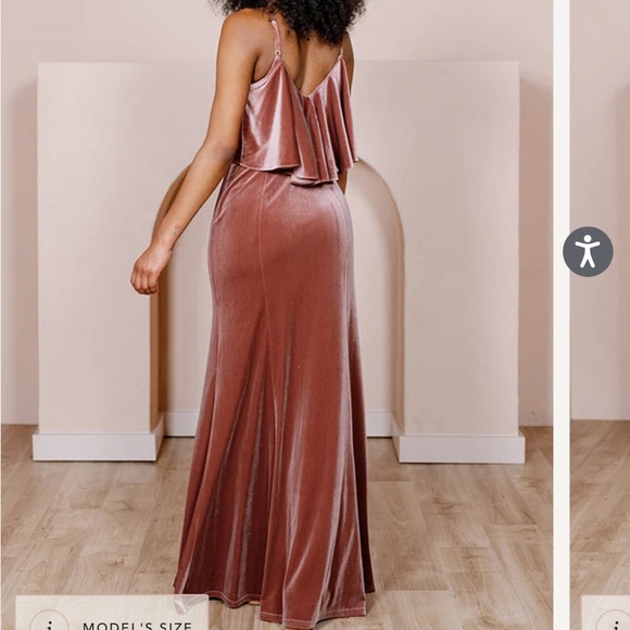 Revelry Riley Emerald Velvet Dress - Picture 2 of 5